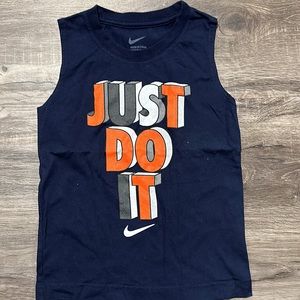 Boys Nike tank size 5
